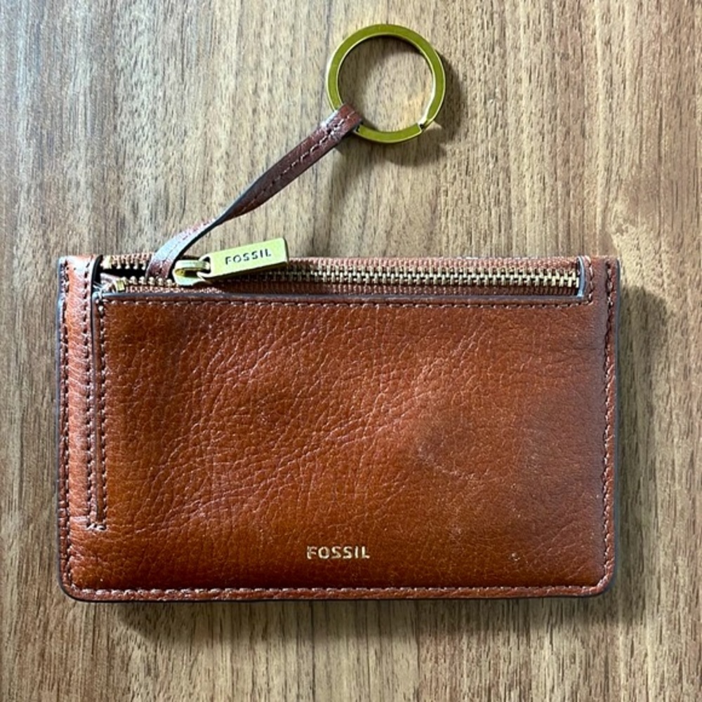 Fossil Women's Logan Leather Zip Card Case Wallet With Keychain